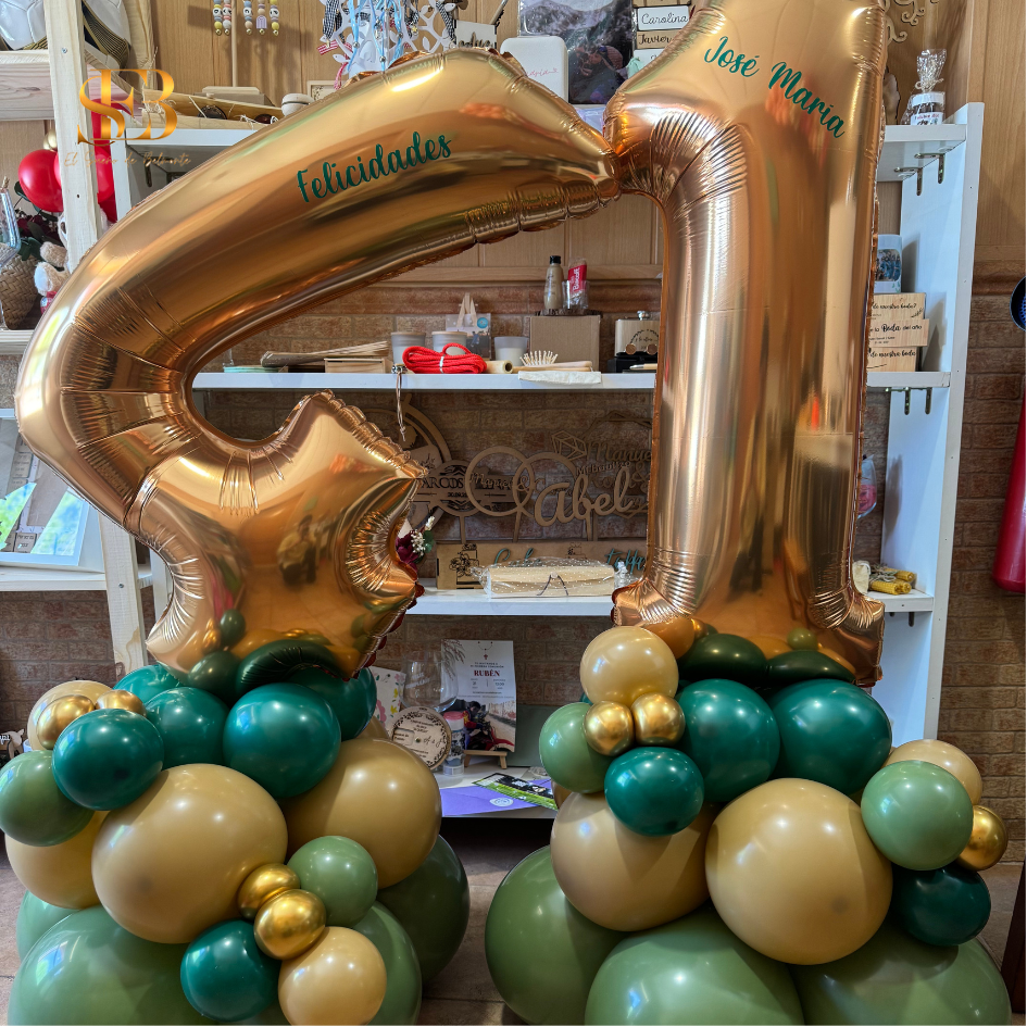 Torre de globos Fiesta con número personalizado - El Sueño de Belmonte