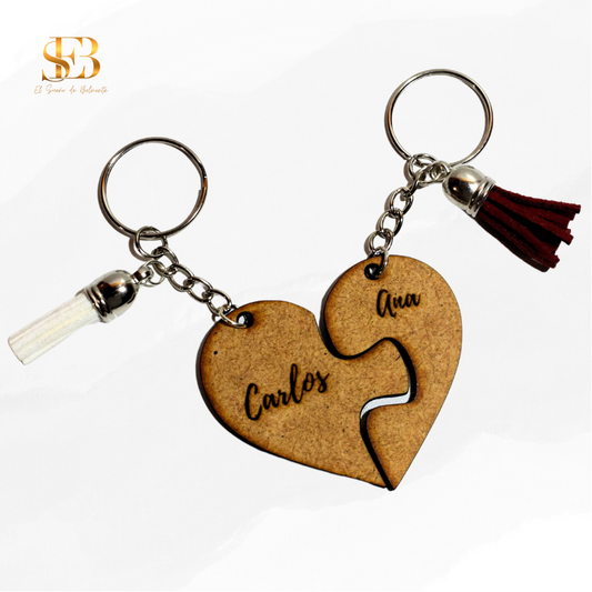 Llavero con forma de corazón personalizado en madera - El Sueño de Belmonte