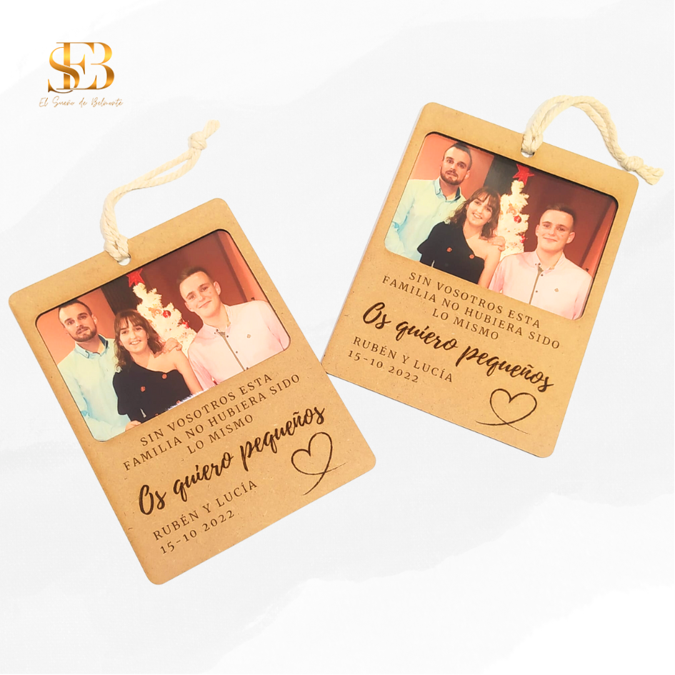 Portafotos personalizado en madera para bautizos y comuniones - El Sueño de Belmonte