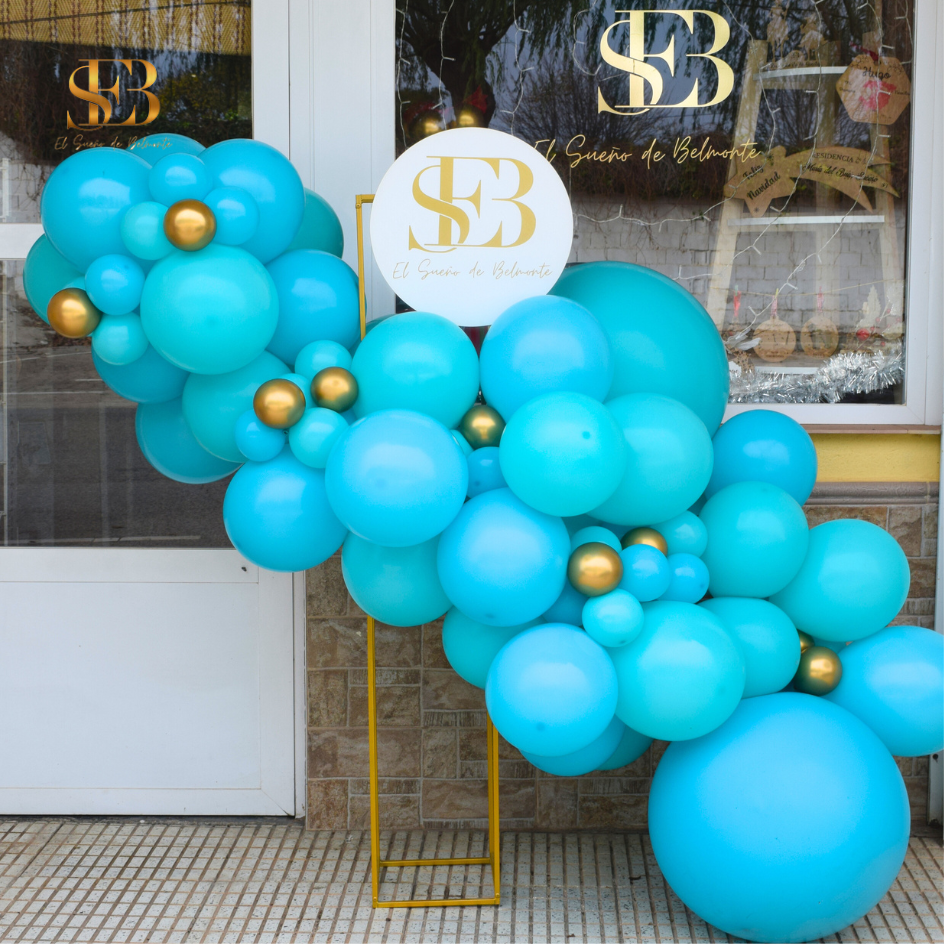 Detalle de la guirnalda de globos orgánica personalizada - El Sueño de Belmonte