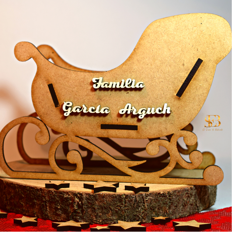 Trineo de Navidad Personalizado en Madera con nombre grabado – El Sueño de Belmonte