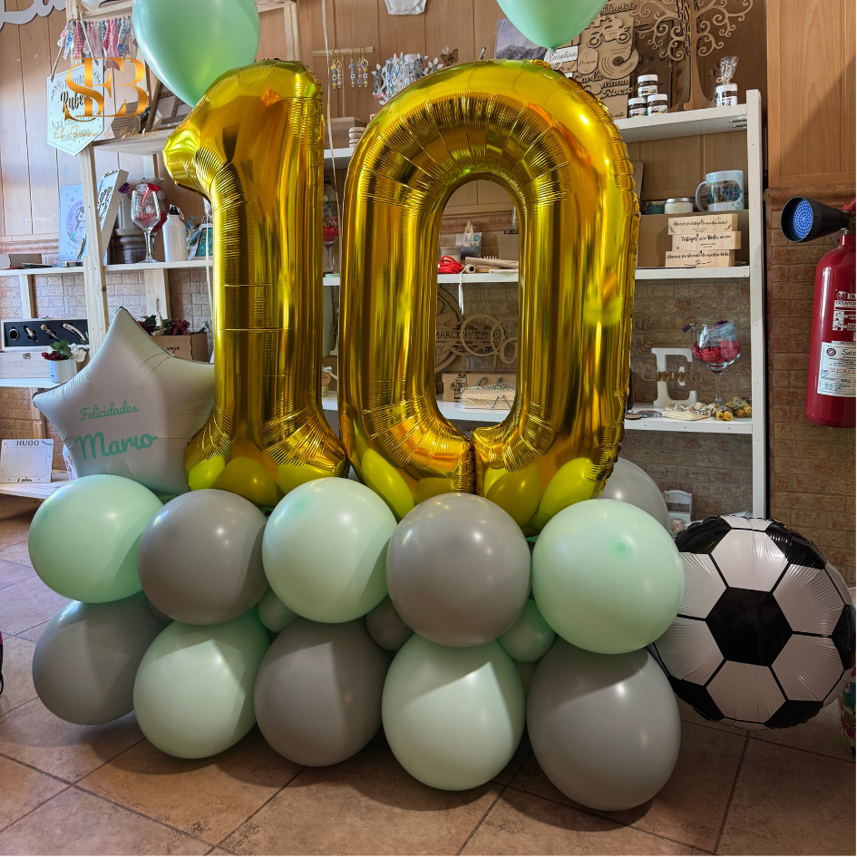 Detalle del bouquet mediano de globos para cumpleaños personalizado – El Sueño de Belmonte