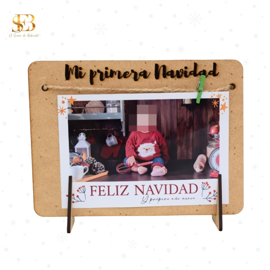 Portafotos de madera personalizado con una frase o nombre.