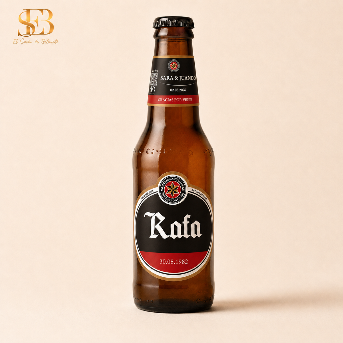 Botella de cerveza personalizada con etiqueta frontal y etiqueta de cuello con nombre y fecha